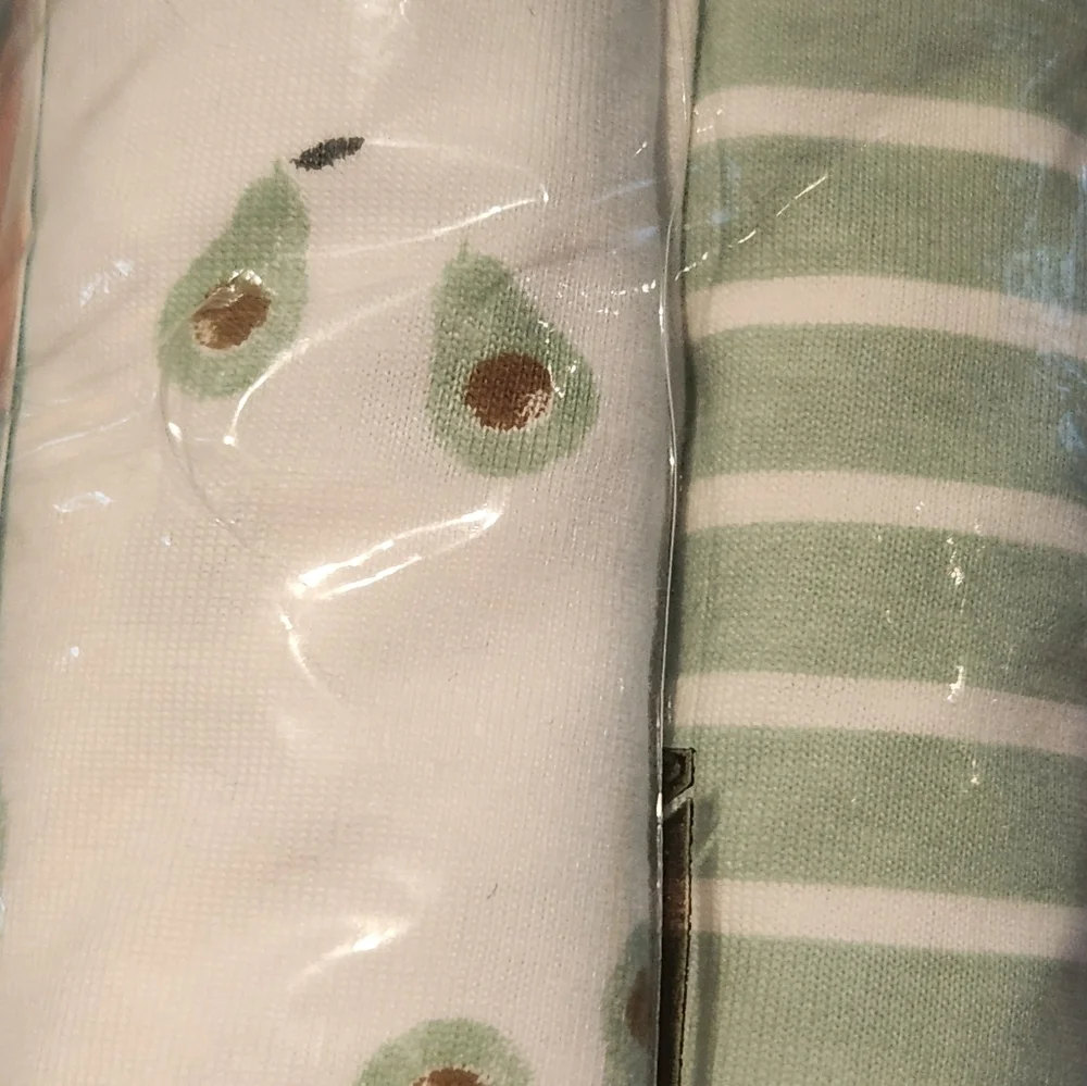 Carter's Crib Sheets - White and Green - Picture 2 of 5